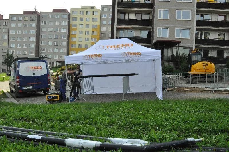 Oprava zemních rozvodů teplé vody a cirkulace, K výzkumným ústavům