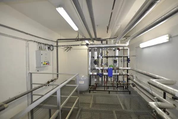 Rekonstrukce předávacích stanic tepla v Holešovicích a Bubenči v Praze 7