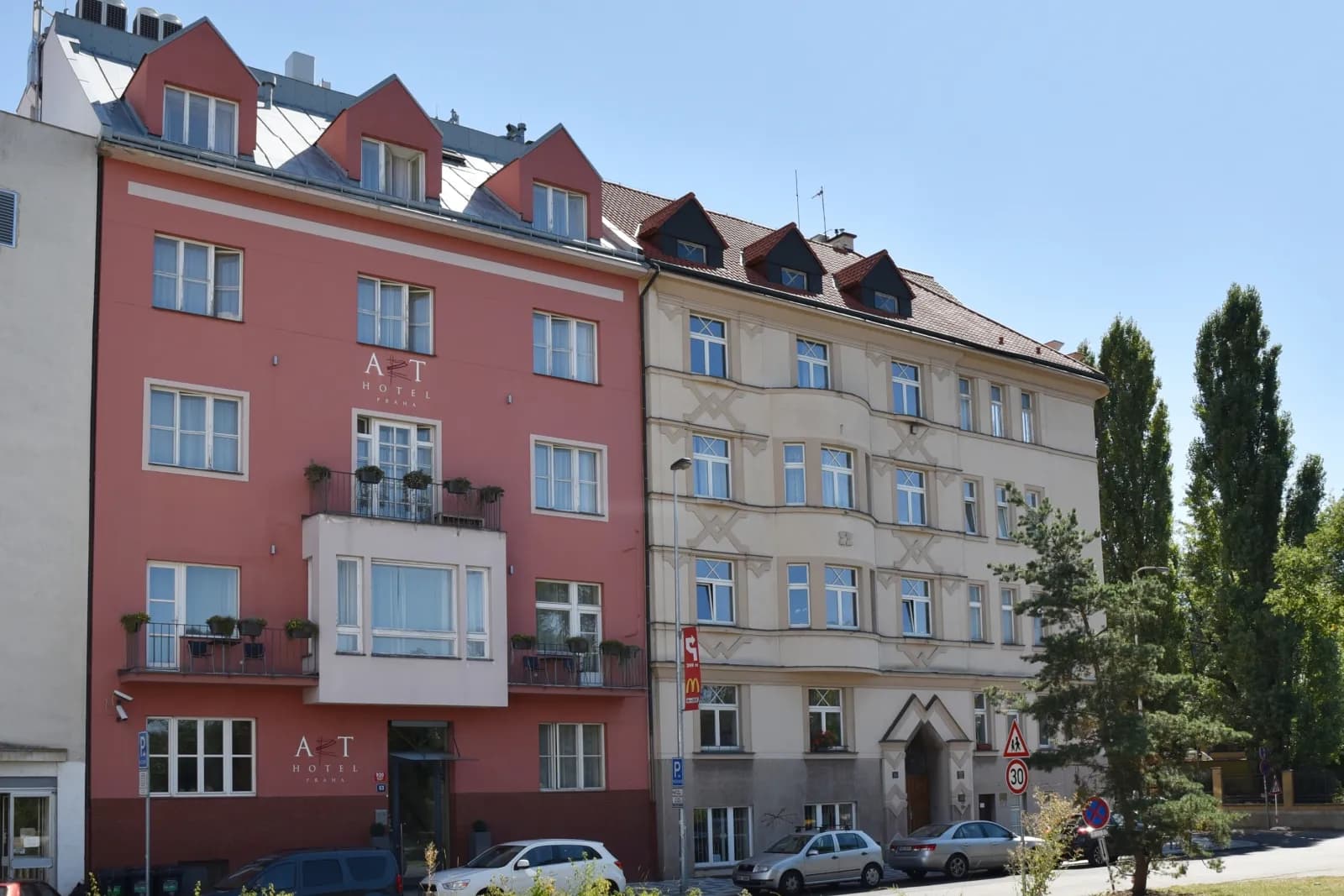ART hotel, Praha 7 Holešovice