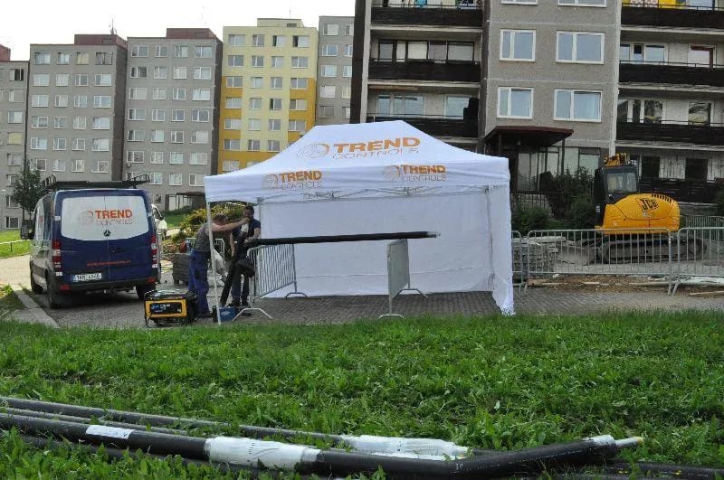Oprava zemních rozvodů teplé vody a cirkulace, K výzkumným ústavům